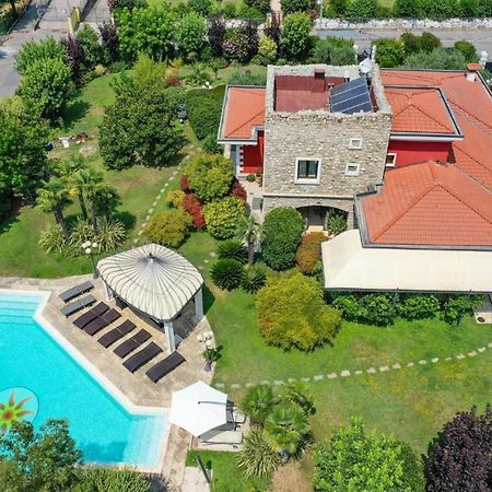 Private Luxury Villa With Pool Moniga del Garda ภายนอก รูปภาพ