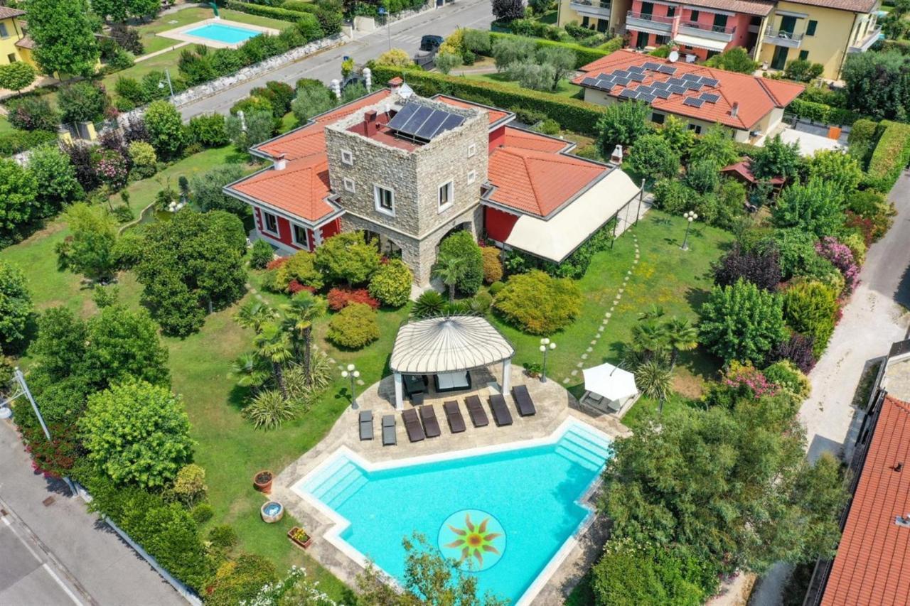 Private Luxury Villa With Pool Moniga del Garda ภายนอก รูปภาพ
