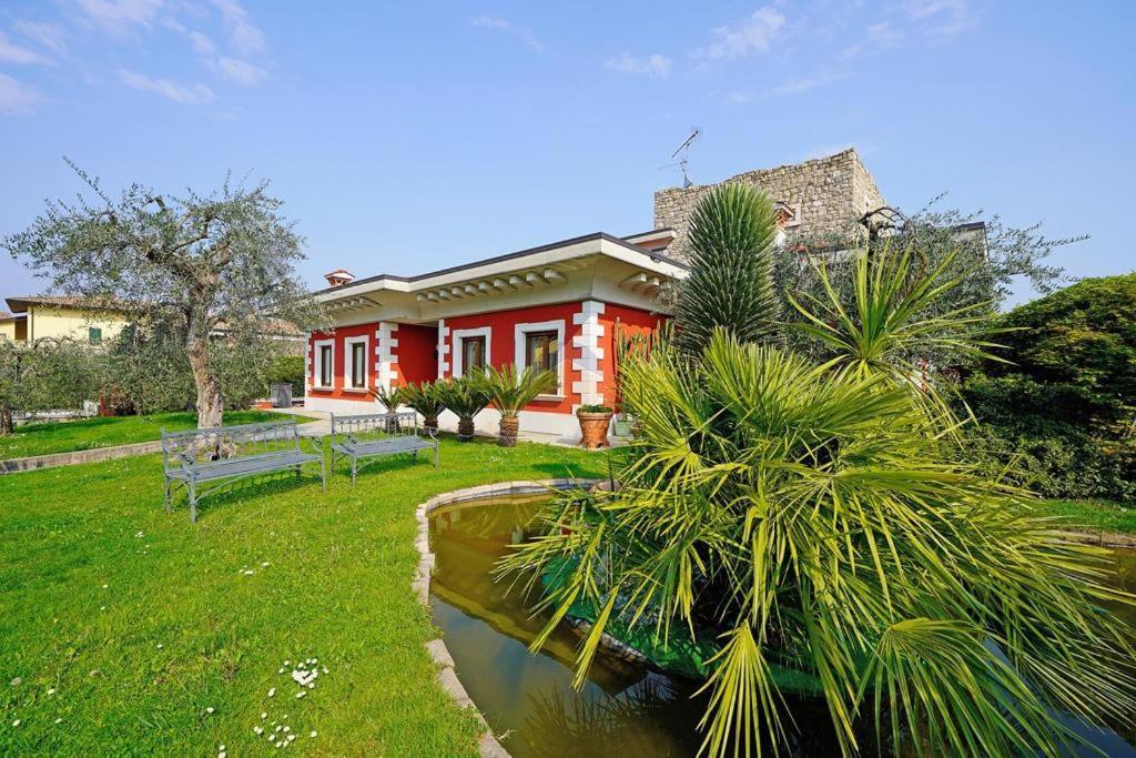 Private Luxury Villa With Pool Moniga del Garda ภายนอก รูปภาพ